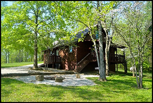 Cabin 17 - Deluxe Cabin with Jacuzzi Tub